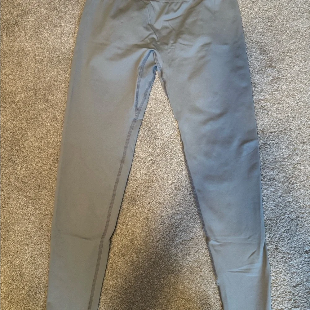 Aurola no front seam scrunch Gray Leggings - Picture 3 of 3